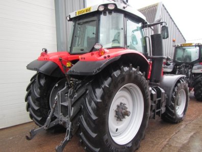 Massey Ferguson 7624 Exclusive