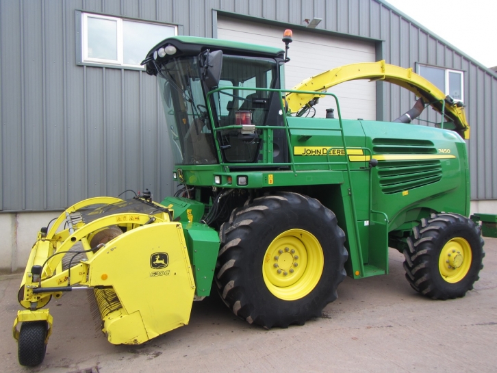 John Deere 7450