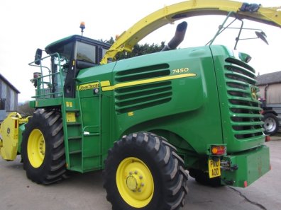 John Deere 7450