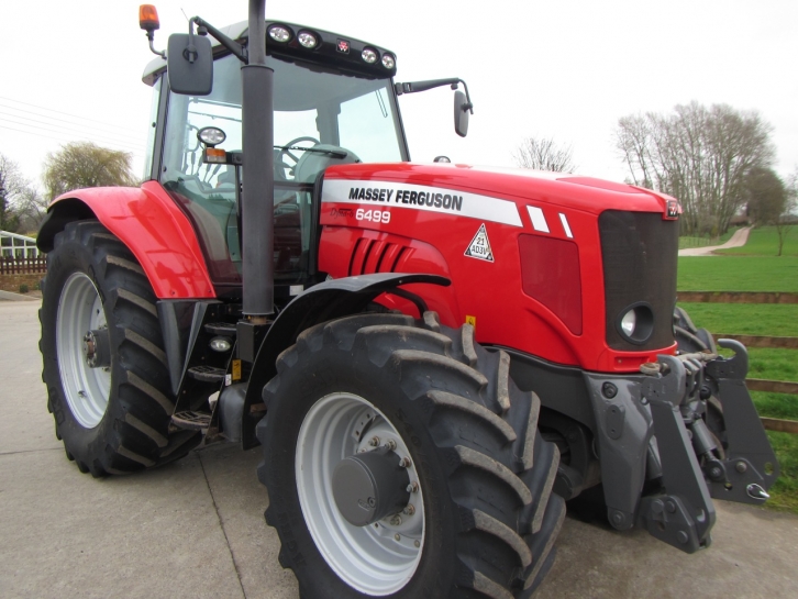 Massey Ferguson 6499