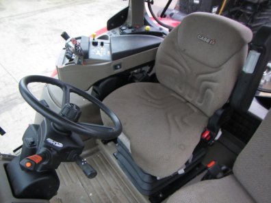 Case Puma 215