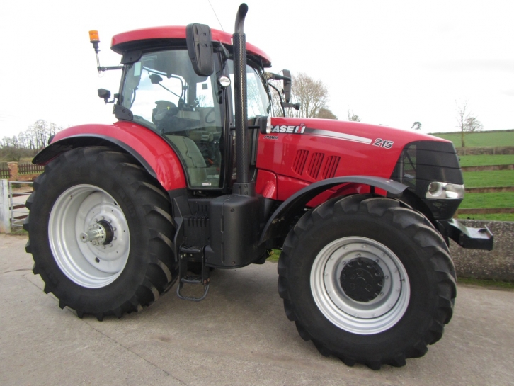 Case Puma 215