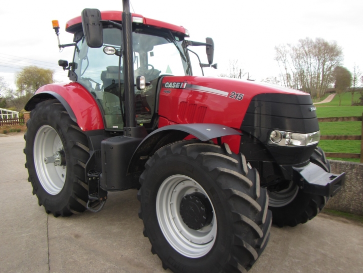 Case Puma 215
