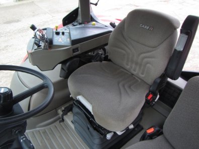 Case Puma 215