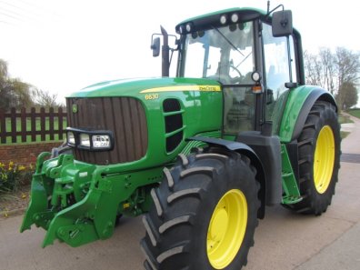 John Deere 6630