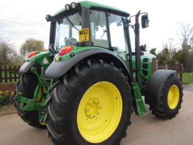 John Deere 6630
