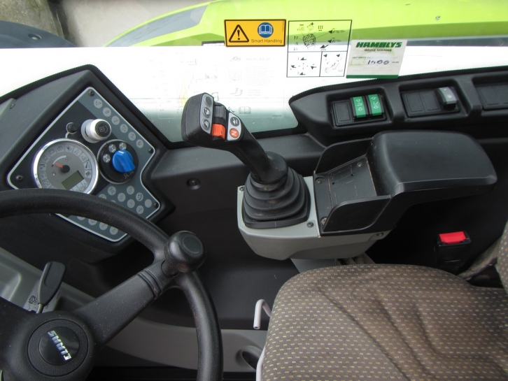 Claas Scorpion 7044