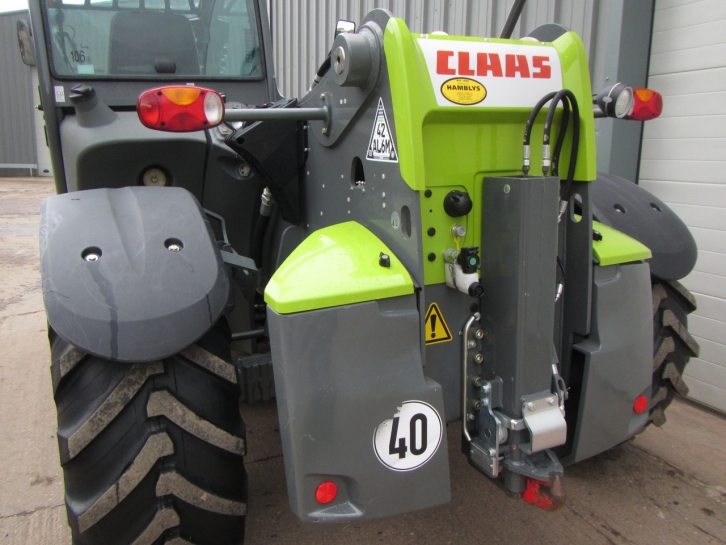 Claas Scorpion 7044