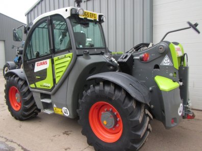 Claas Scorpion 7044