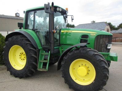 John Deere 6930