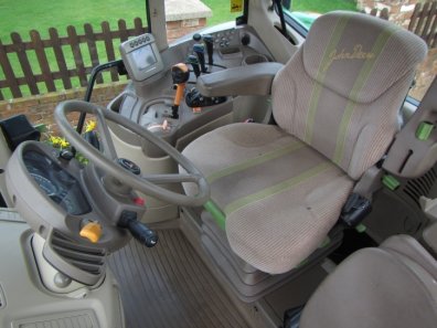 John Deere 6930