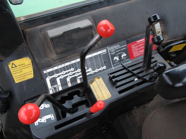 John Deere 4240S