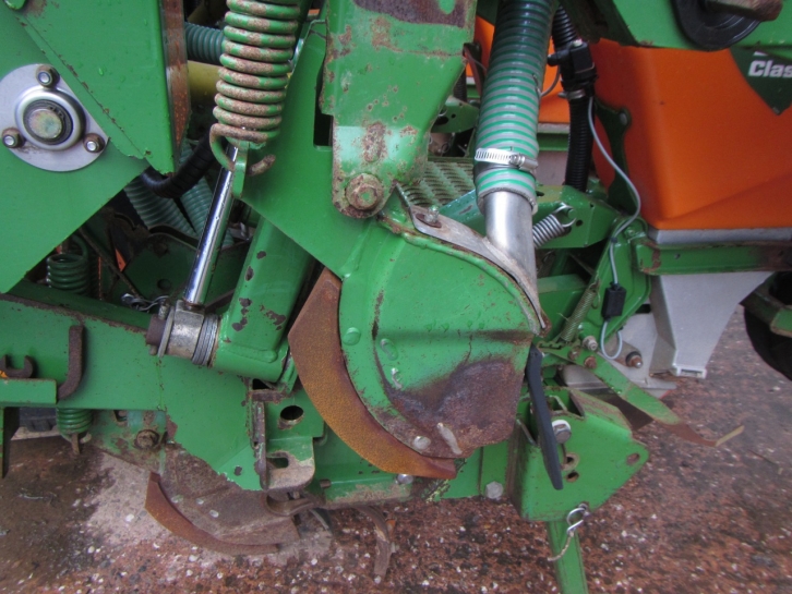 Amazone ED 452-K 6 row maize drill