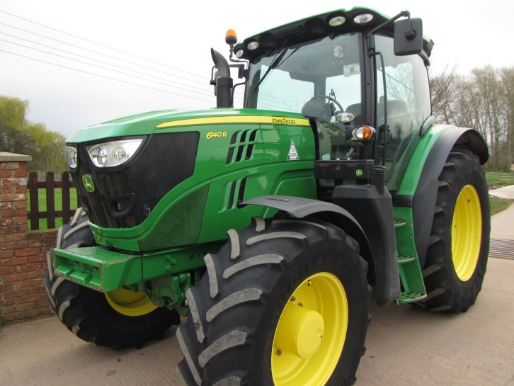 John Deere 6140R