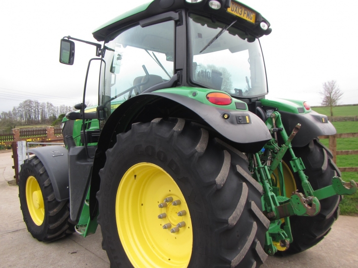 John Deere 6140R