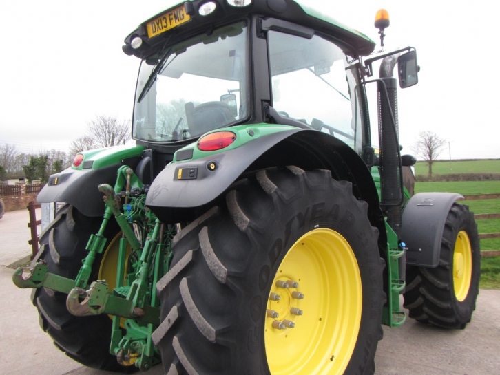 John Deere 6140R