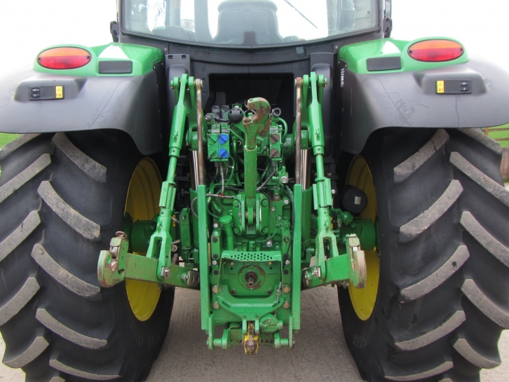 John Deere 6140R