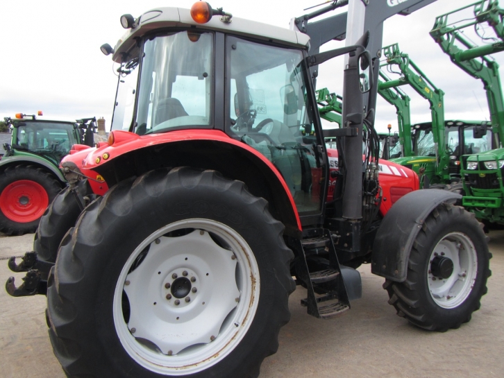 Massey Ferguson 6465