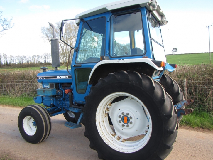 Ford 5610 II