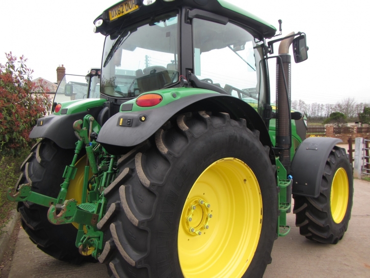 John Deere 6150R
