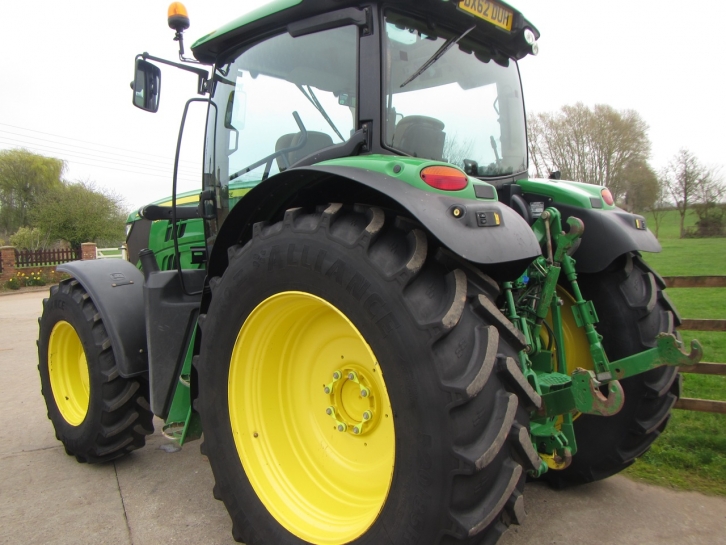 John Deere 6150R
