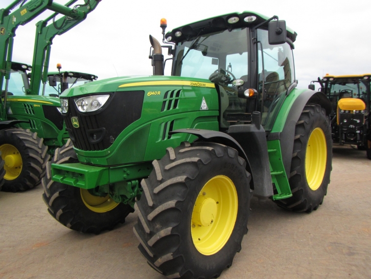 John Deere 6140R