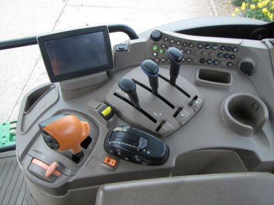 John Deere 6140R