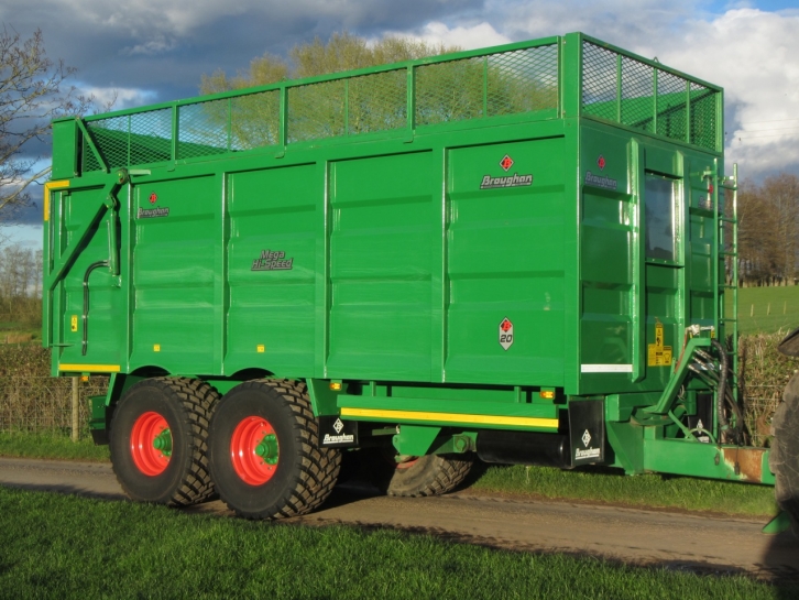 Broughan 18 ton silage trailer