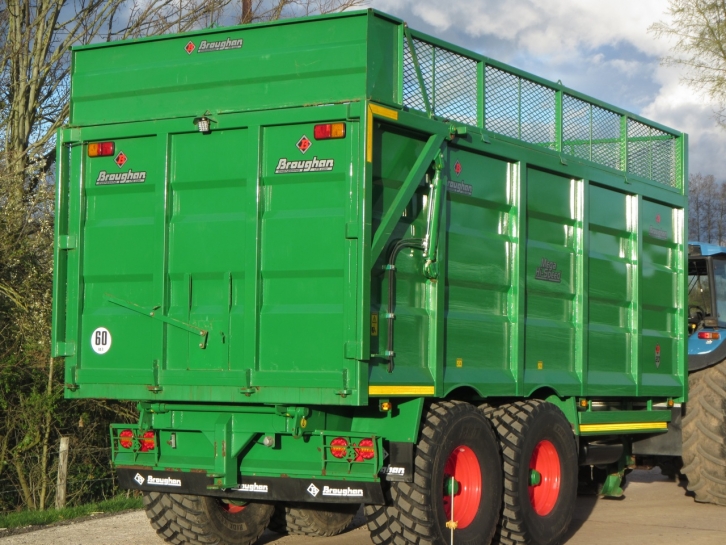 Broughan 18 ton silage trailer