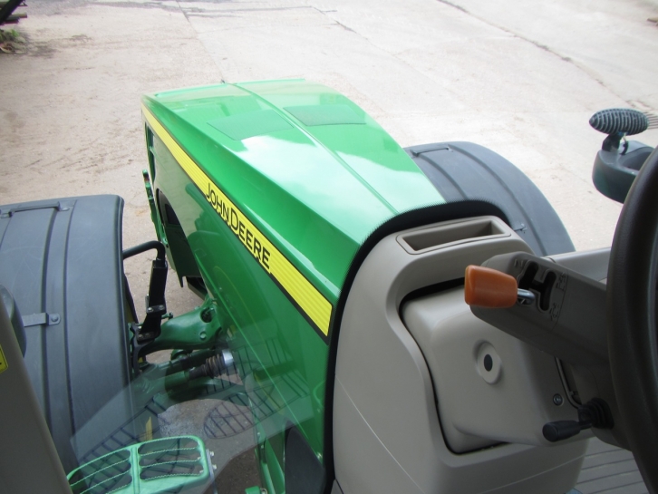 John Deere 8370R