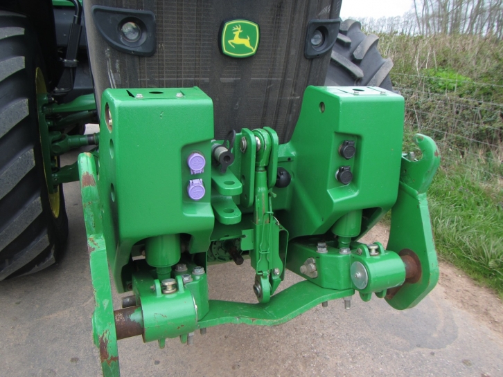 John Deere 8370R