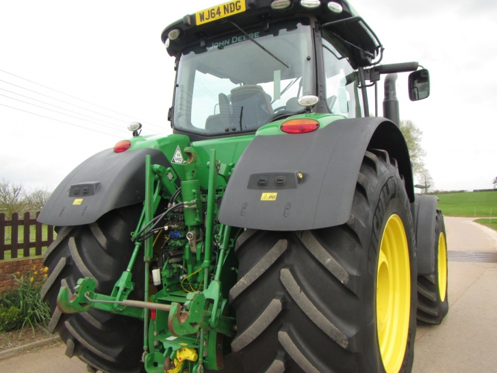 John Deere 8370R