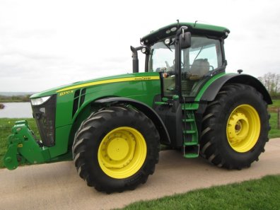 John Deere 8370R