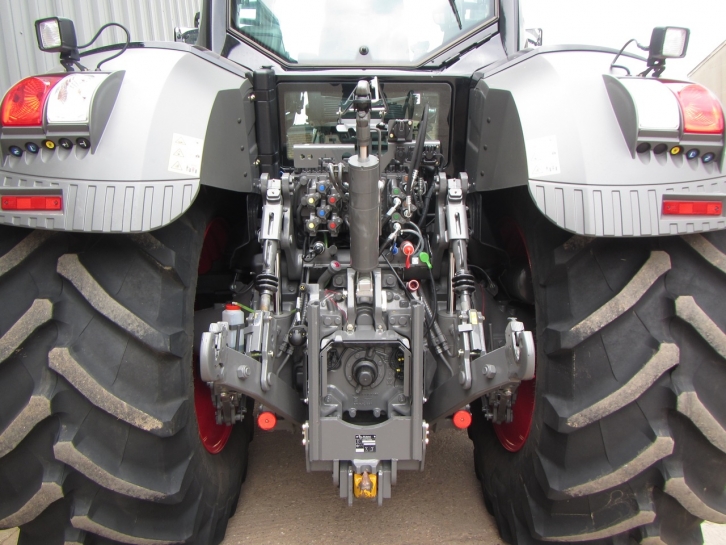 Fendt 828 Profi-Plus