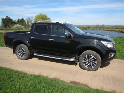 Nissan Navara NP 300 double cab pickup