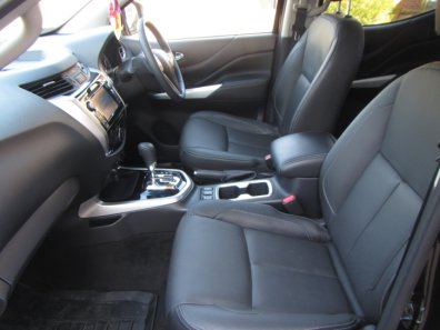 Nissan Navara NP 300 double cab pickup