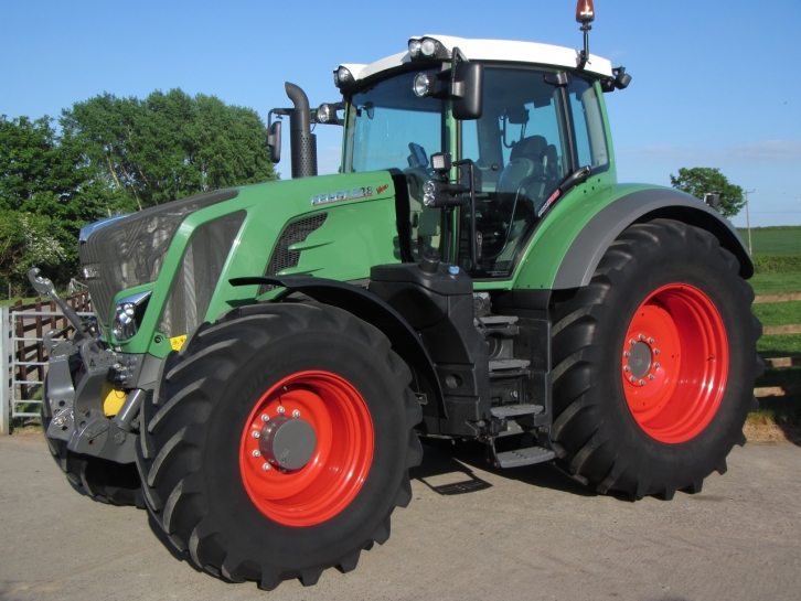 Fendt 828 Profi-Plus