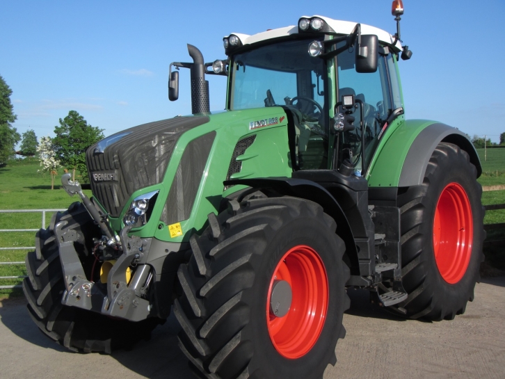 Fendt 828 Profi-Plus