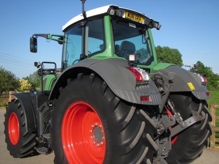 Fendt 828 Profi-Plus