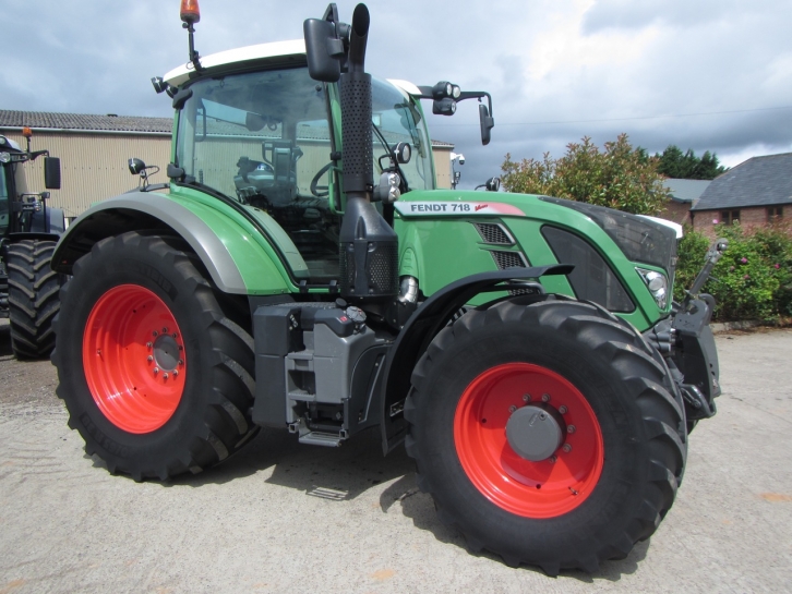 Fendt 718 Profi