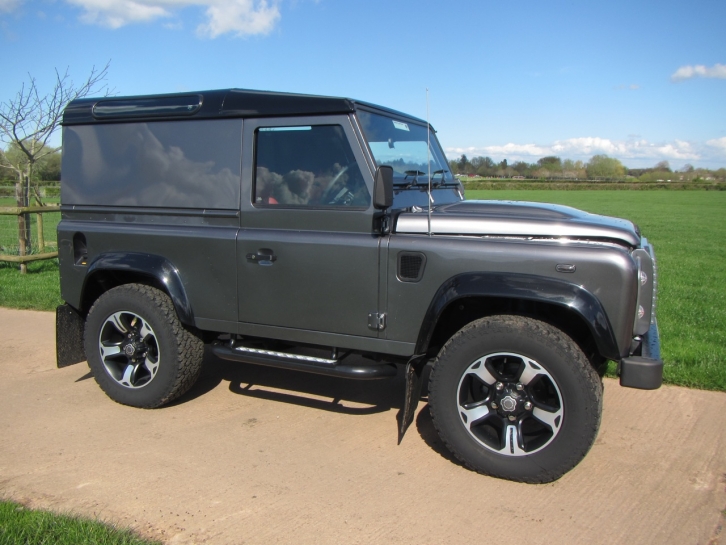 Land Rover Defender 90 XS Hardtop 2.2 TDCI