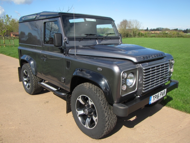 Land Rover Defender 90 XS Hardtop 2.2 TDCI