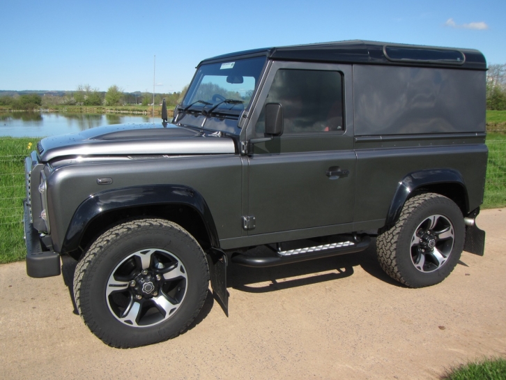 Land Rover Defender 90 XS Hardtop 2.2 TDCI