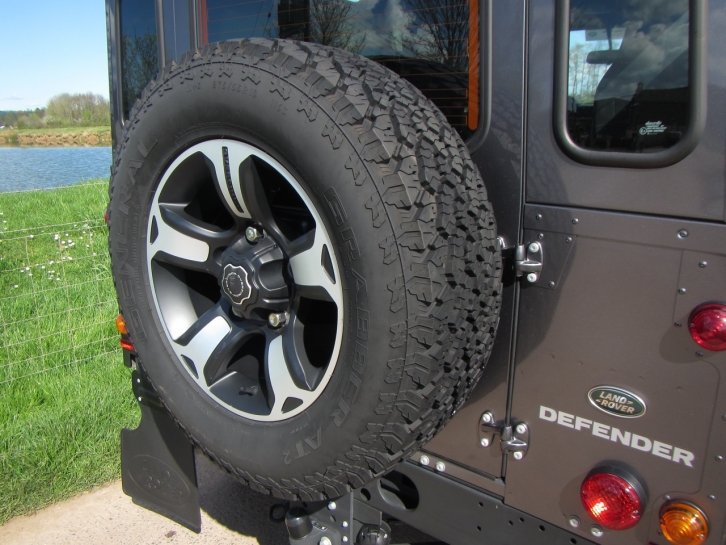 Land Rover Defender 90 XS Hardtop 2.2 TDCI