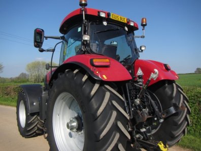 Case Puma 215