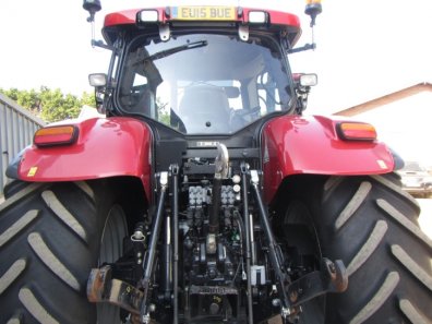 Case Puma 215