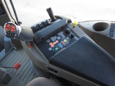 Case Puma 215