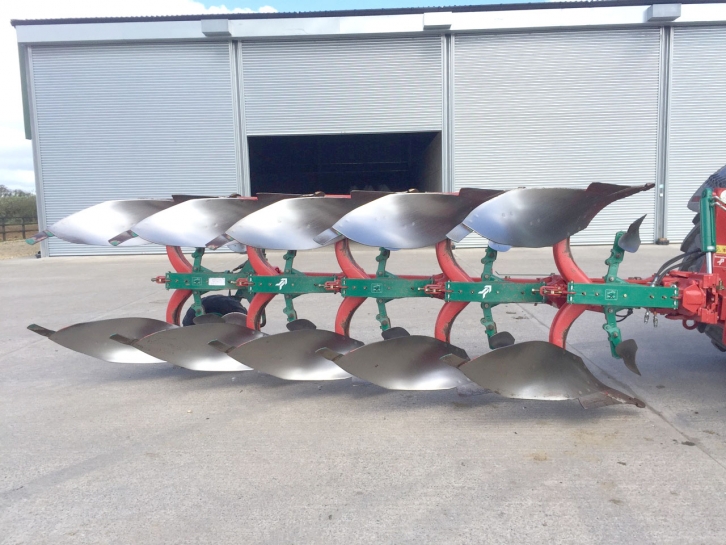 Kverneland ES 85 200 5 furrow plough