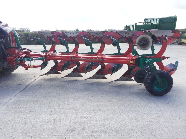 Kverneland ES 85 200 5 furrow plough