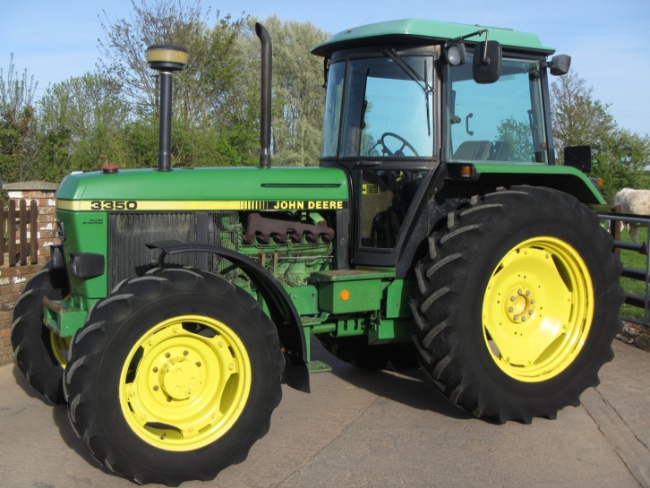 John Deere 3350